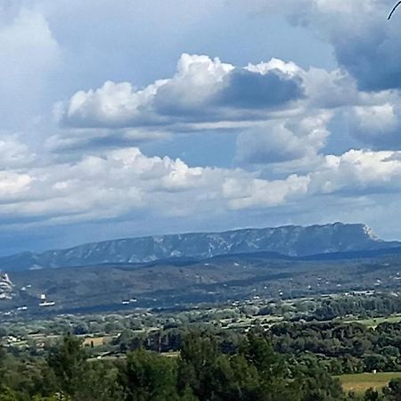 Bed and Breakfast Les Cigales Villelaure Esterno foto