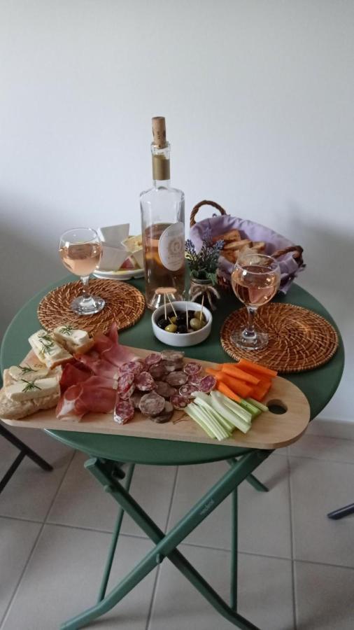 Bed and Breakfast Les Cigales Villelaure Esterno foto