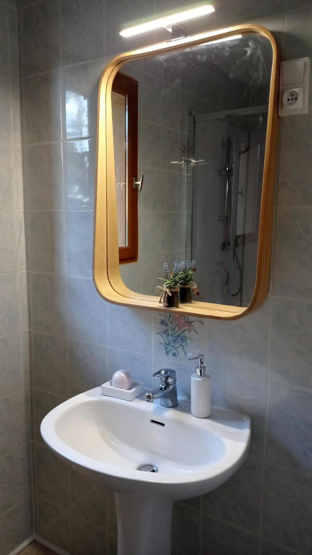 Bed and Breakfast Les Cigales Villelaure Esterno foto