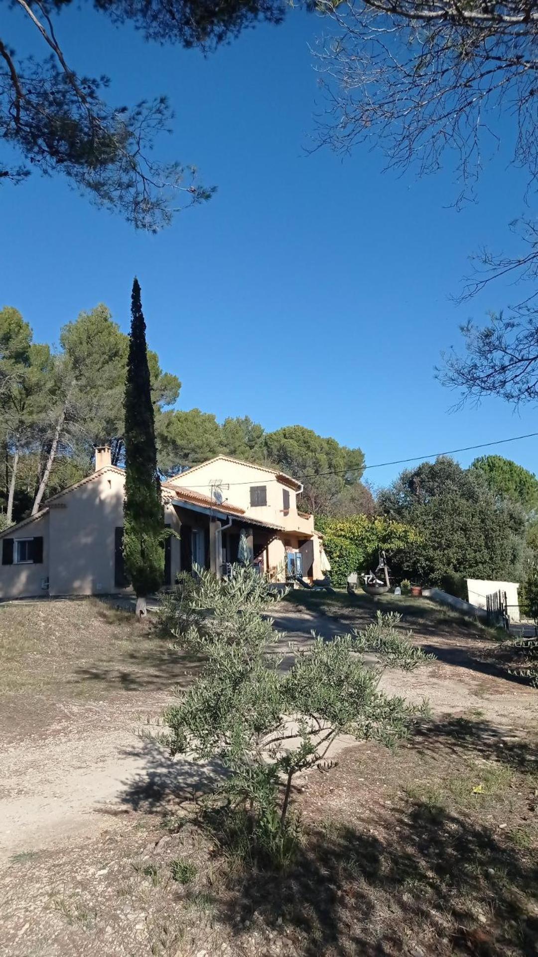 Bed and Breakfast Les Cigales Villelaure Esterno foto