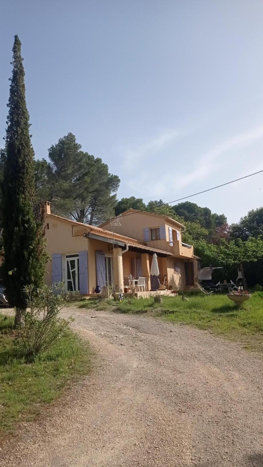 Bed and Breakfast Les Cigales Villelaure Esterno foto